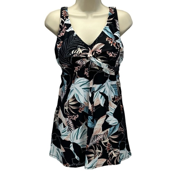 Raisins Other - Raisins Curve Lucia Floral Print Swimdress - Black - size 18W